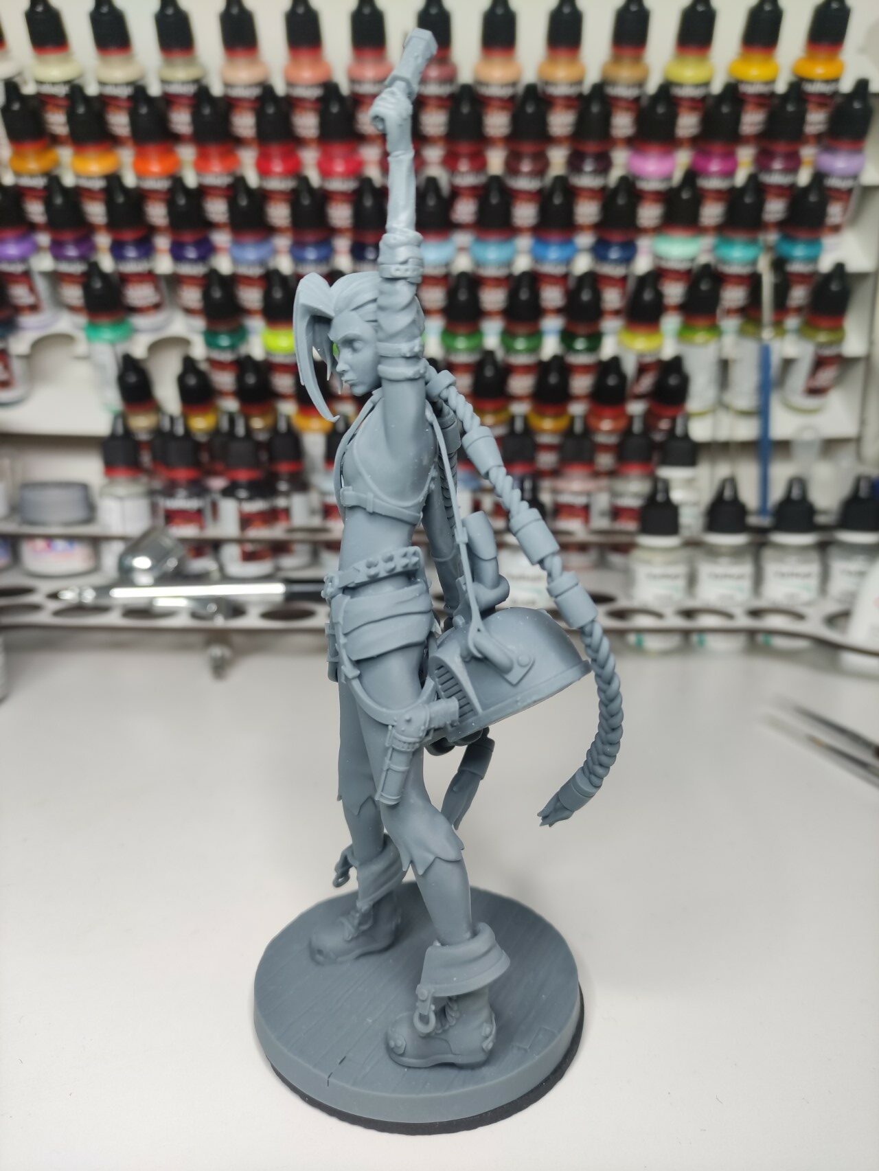 Jinx - Arcane - bras en l'air – Image 4