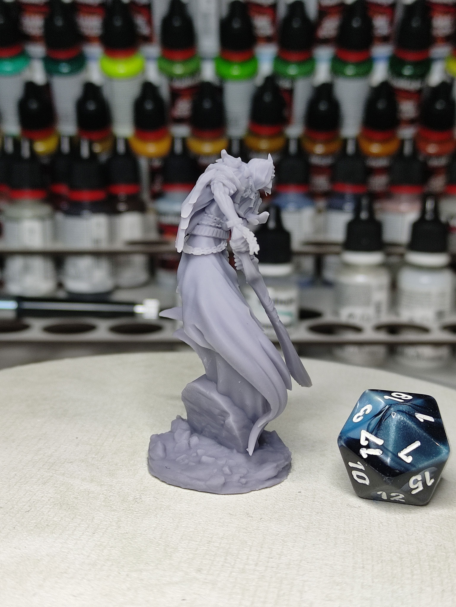 Spectre Fantomatique avec épée – Image 4