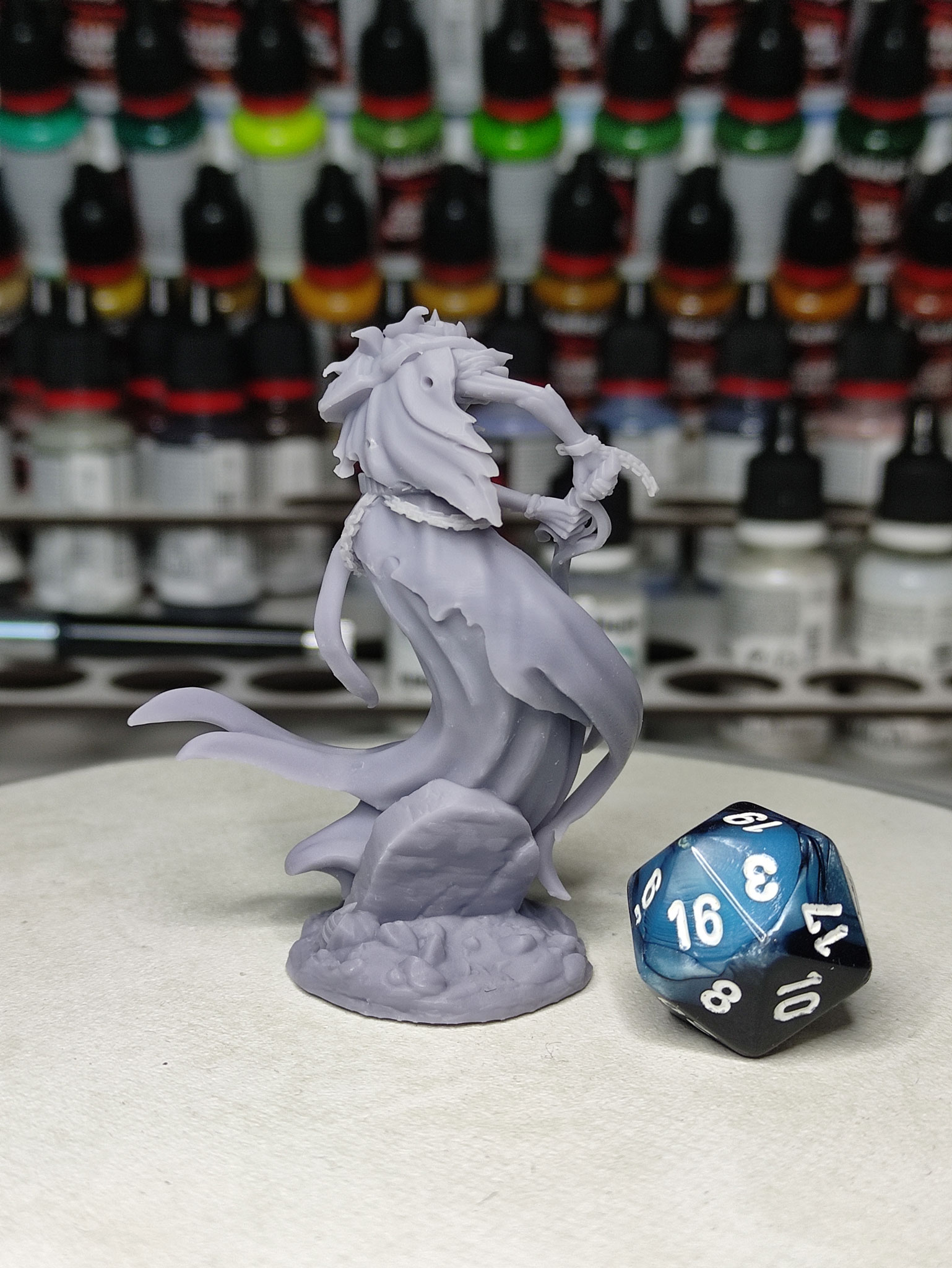 Spectre Fantomatique avec épée – Image 3