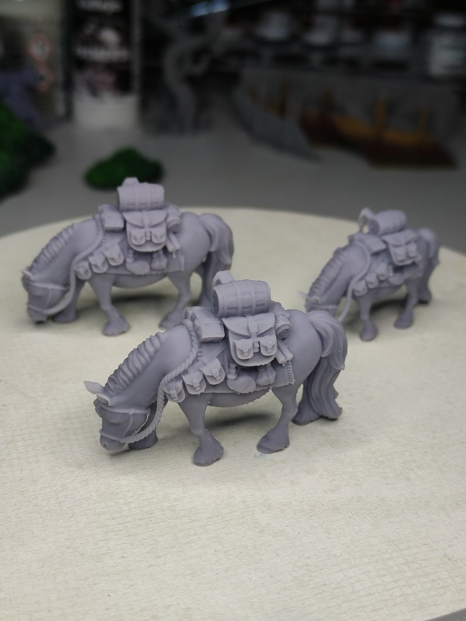 Poney chargé - Tabletop – Image 4