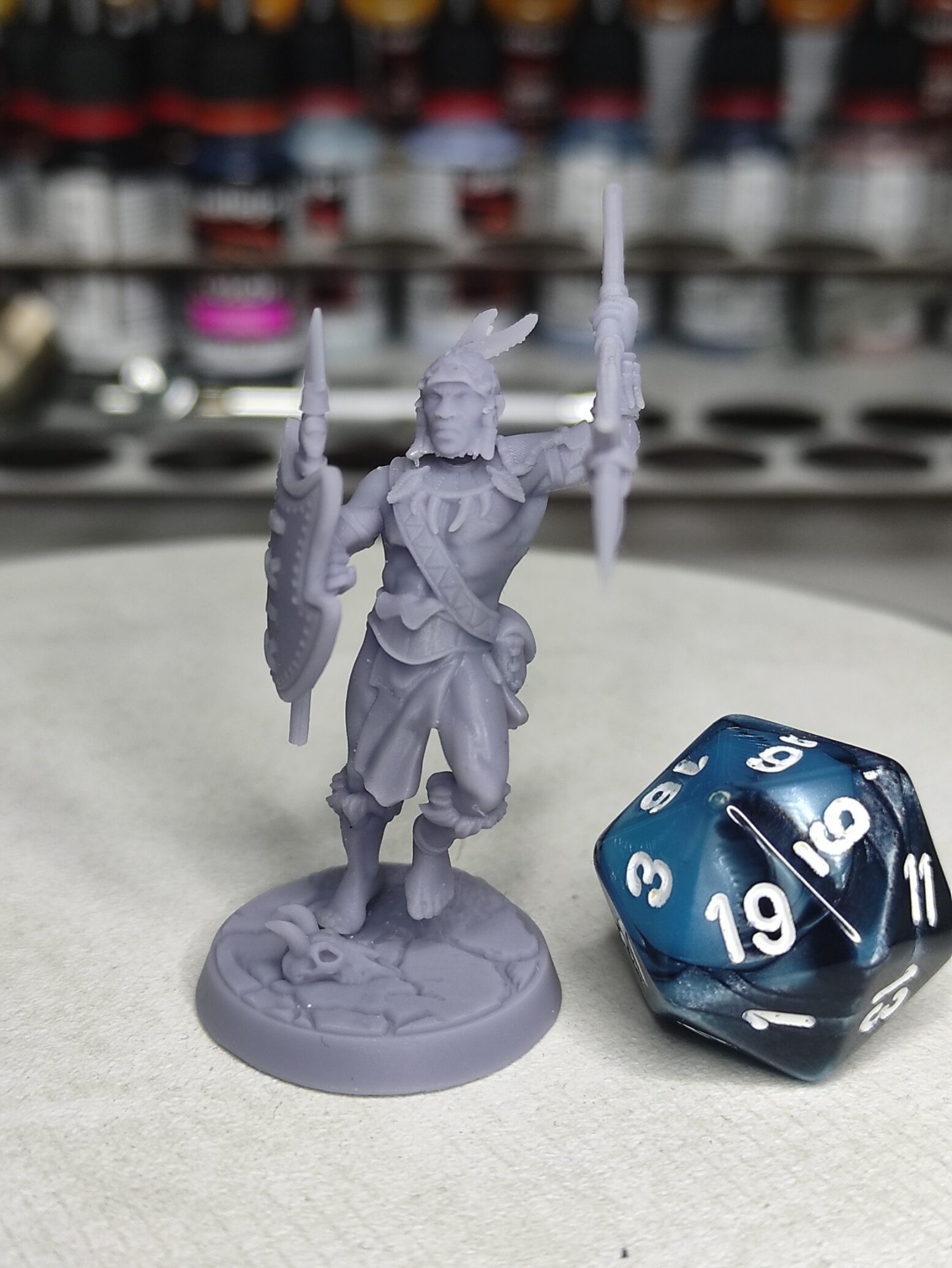 Humain guerrier tribal lance 2- Tabletop